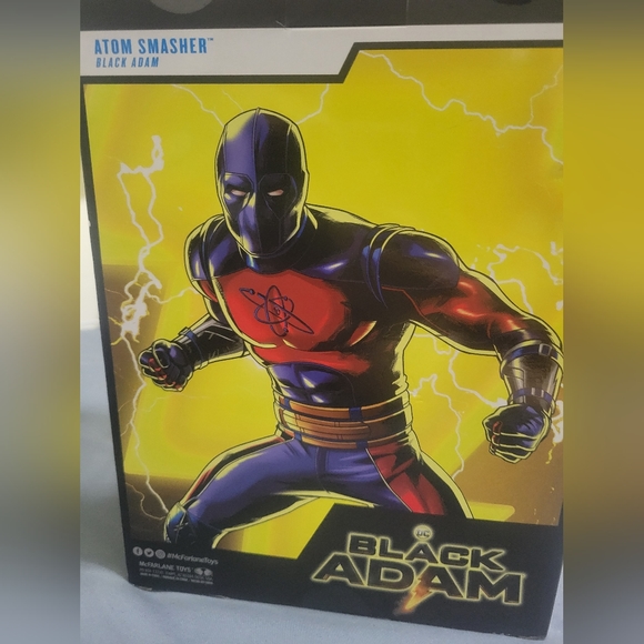 DC Black Adam Movie MegaFig - Atom Smasher (Big Size) - Picture 5 of 6